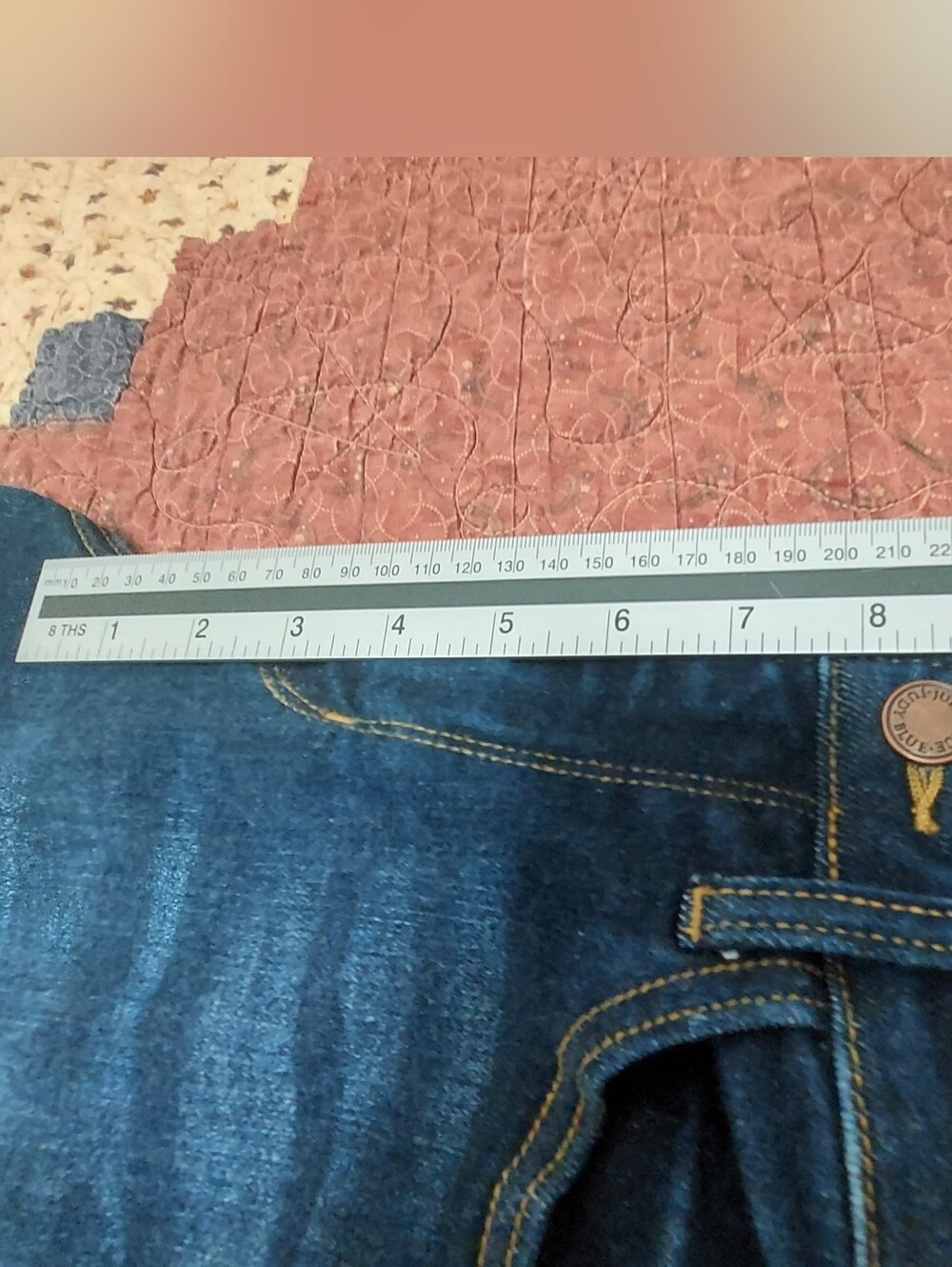 Judy Blue Dark Wash Wide Leg Cropped Raw Hem Size 3/26 - Picture 9 of 10